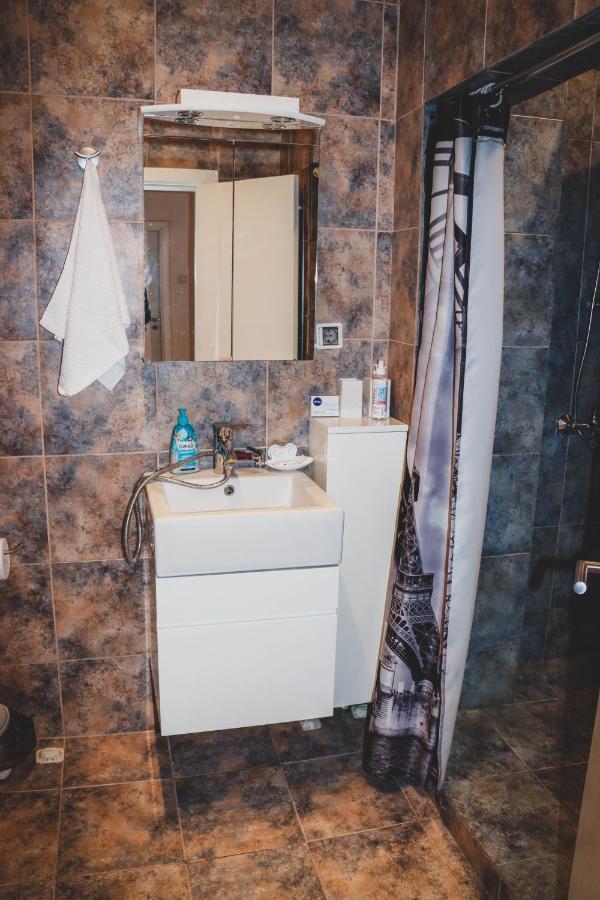3 Rooms, Loft Apartment, Located Right In Center!!! Razgrad Dış mekan fotoğraf